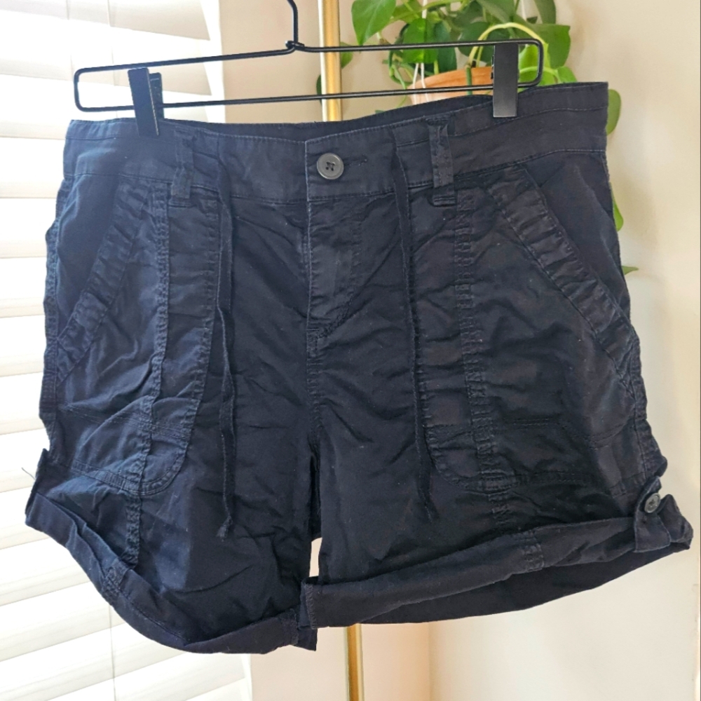 Supplies Black Relaxed Fit Cargo Shorts with Lightweight Material